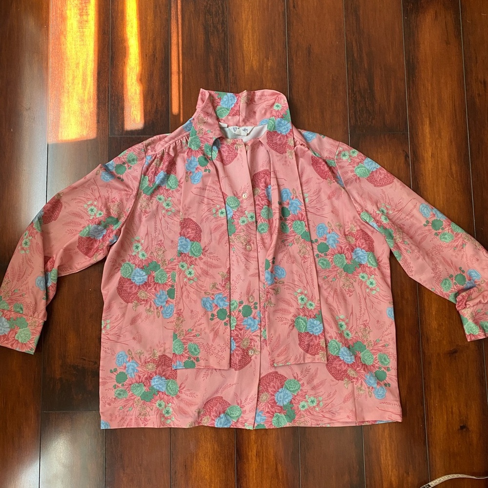 Vintage Barry Ashley print polyester top w/ties. XL+